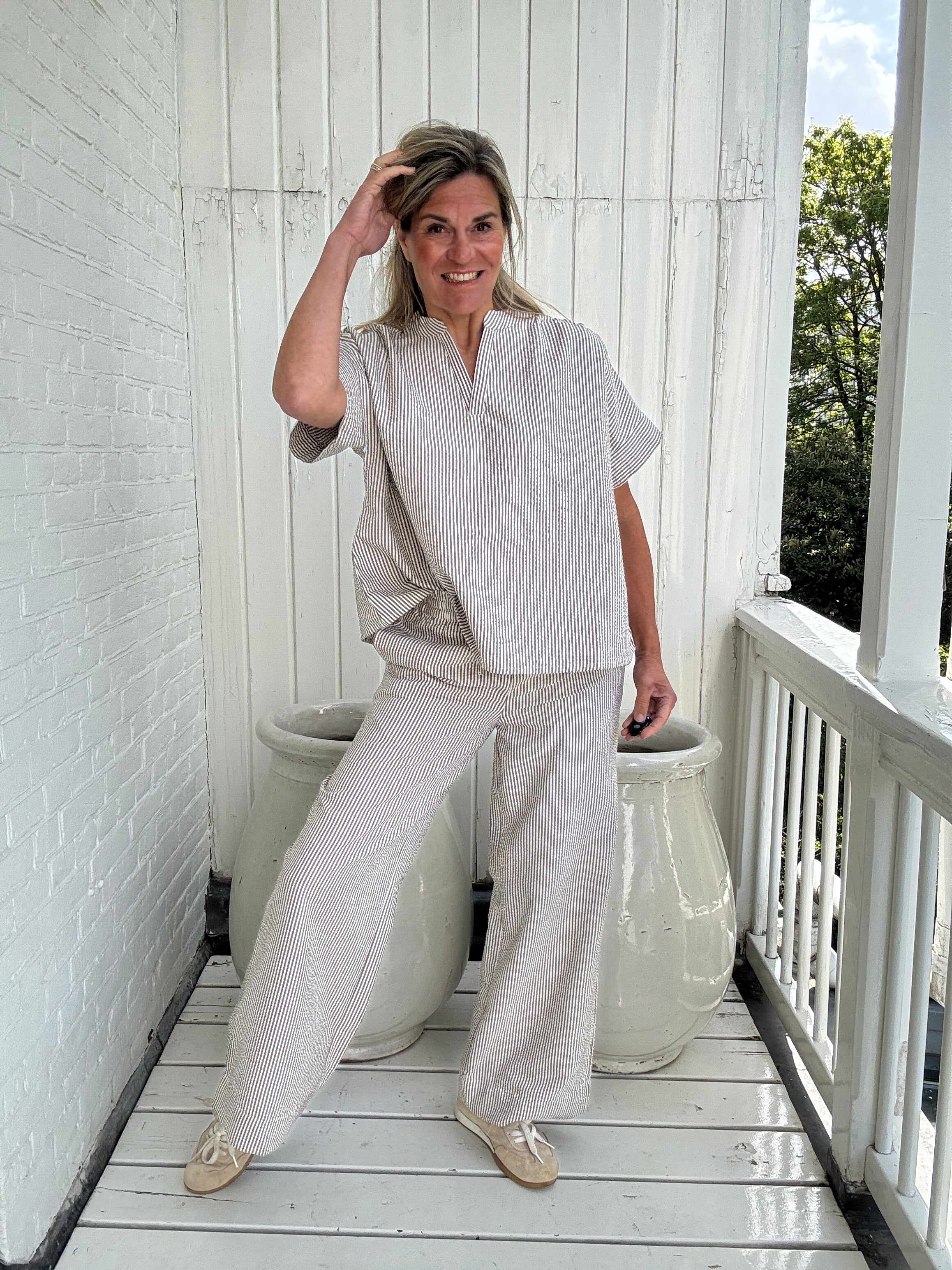 Top - KALEA V-NECK SS TOP - VILA - Image 8